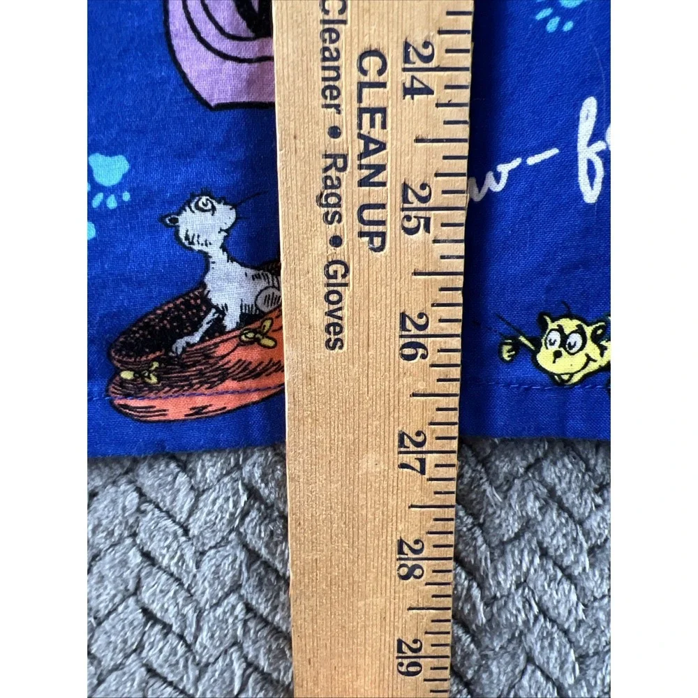 Dr.Seuss Scrub Top Short Sleeve Size M What Pet Should I get Veterinarian